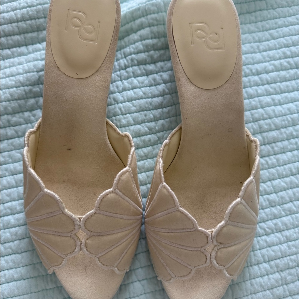 Reformation Waldena heels seashell cream puff block heel taffeta 8.5 - Picture 6 of 9